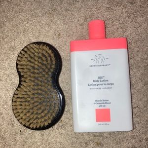Sephora body brush NEW and Drunk Elephant lotion